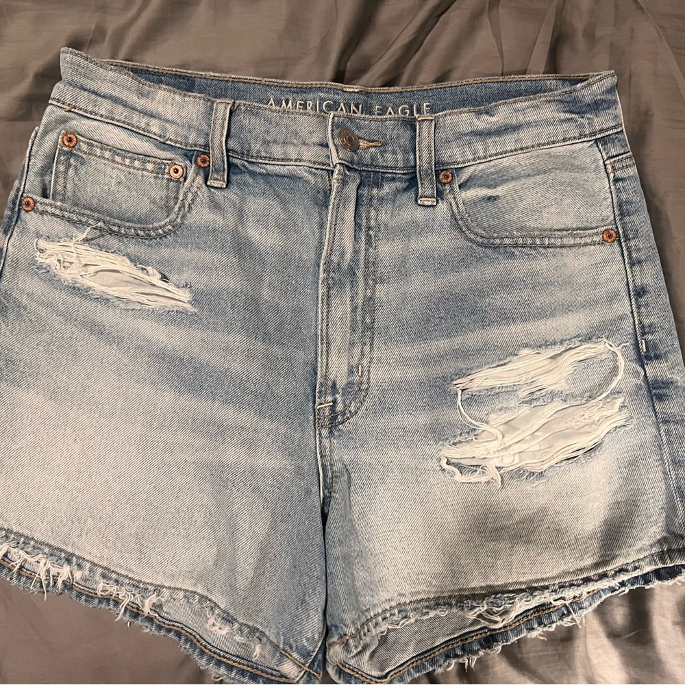 American Eagle Outfitters Strigid Denim Highest Waist 90’s Boyfriend Shorts
